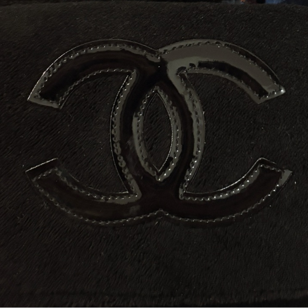 Authentic Chanel Precision Terry Cloth Shoulder Bag 2006  (item #N02) - Picture 12 of 12